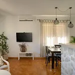 Apartman Leda *